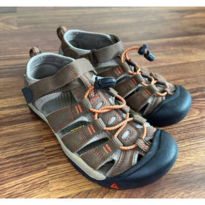 Keen Newport H2 Youth Boys Water Shoes Size 2